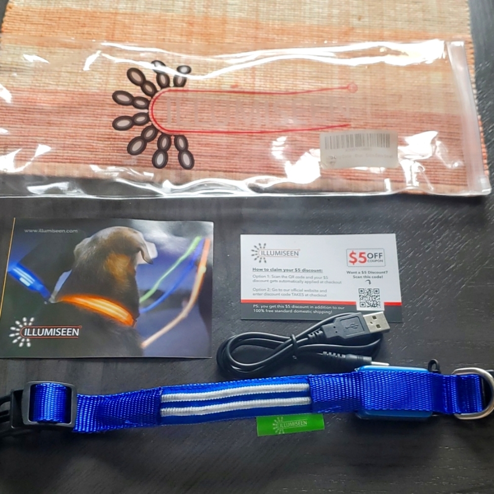 NEW Illumiseen XXS Light up rechargeable dog collar